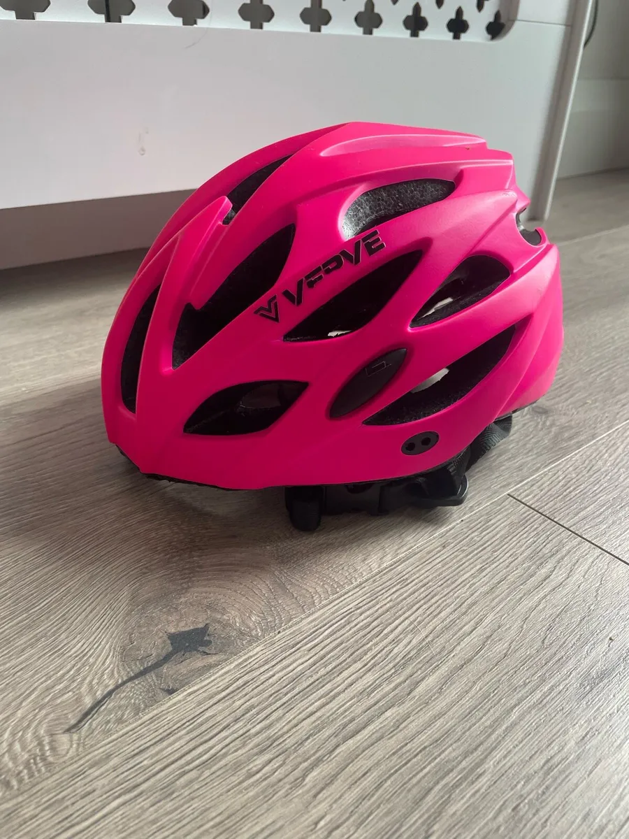 Scooter and Helmet - Image 2