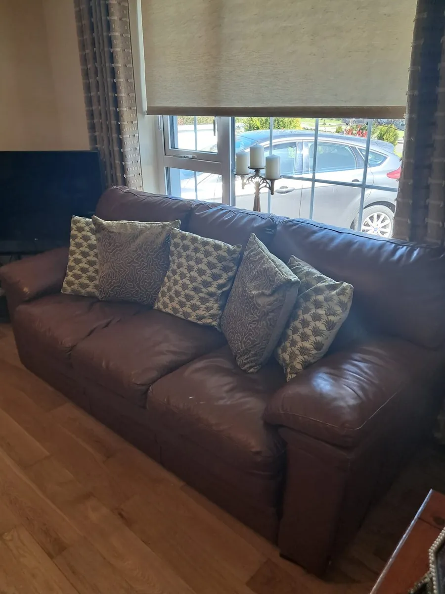 chocolate brown 3-piece suite for sale - Image 3
