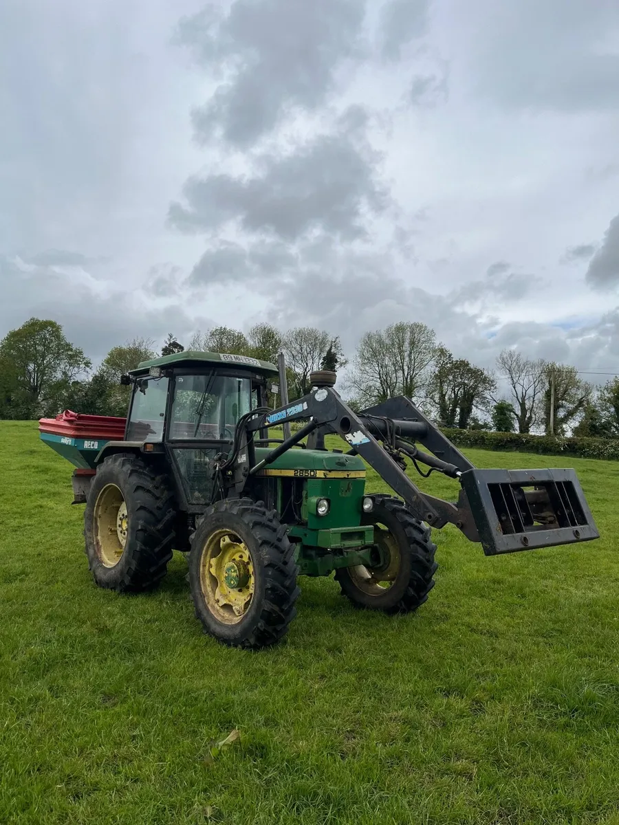 John Deere 2850 4WD - Image 4
