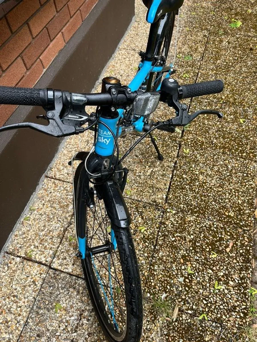 Kids' Frog Bike 62 - Sky Blue - Lightweight - Excellent Condition - Image 2