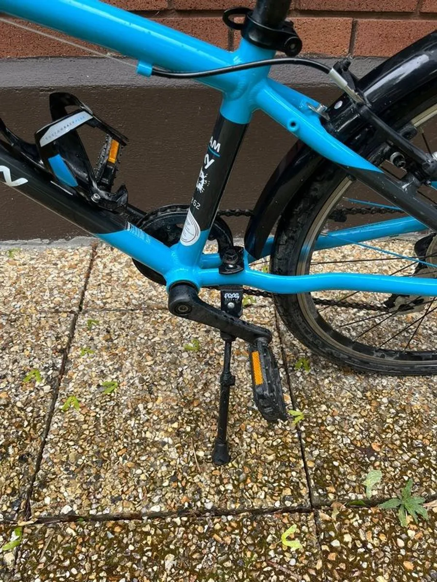 Kids' Frog Bike 62 - Sky Blue - Lightweight - Excellent Condition - Image 3