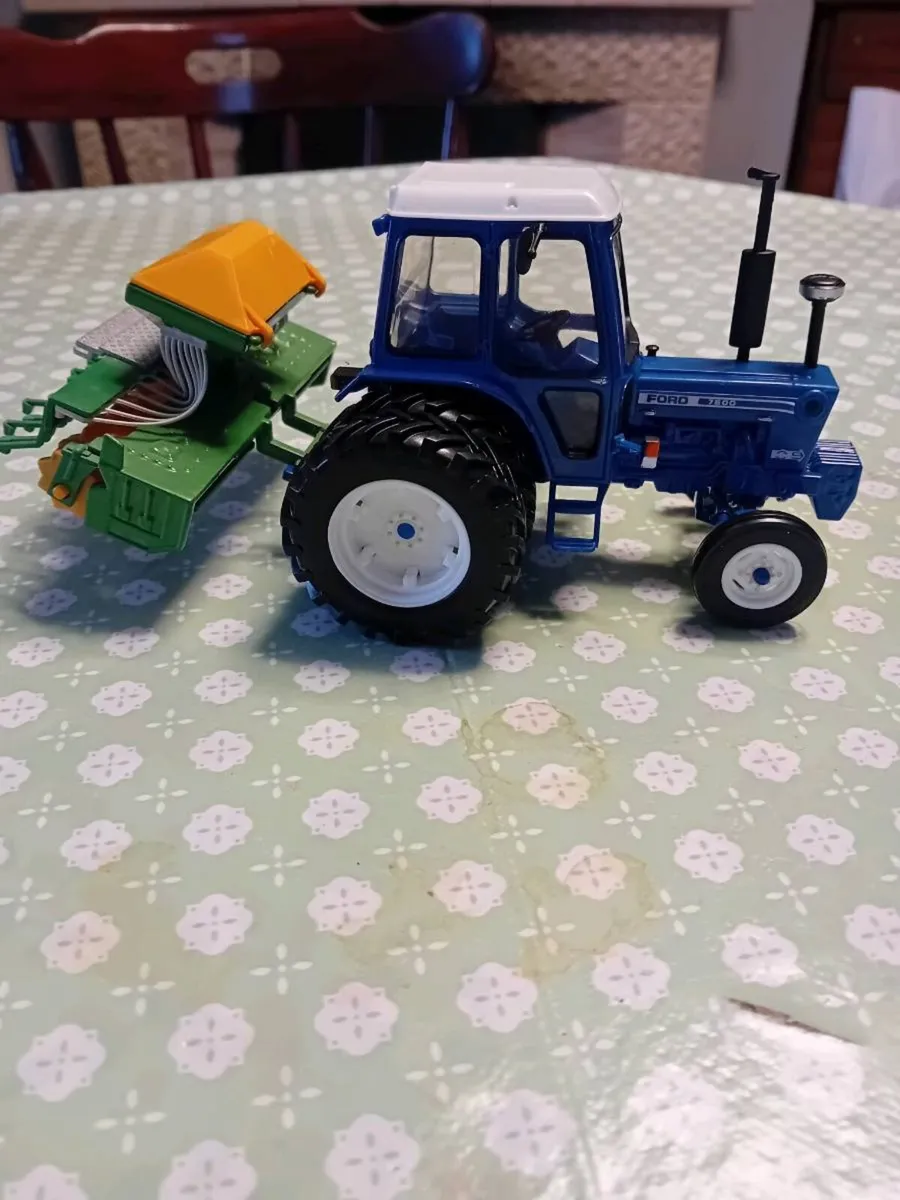Model 1/32 - Image 1