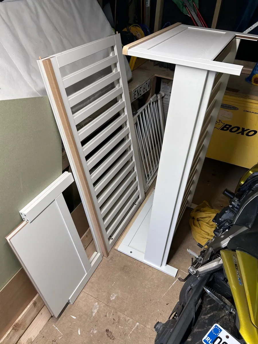Child’s cot/bed - Image 4