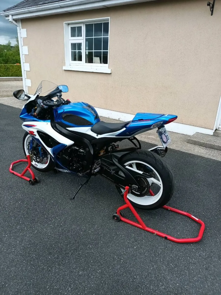 Suzuki gsxr 750 k8 - Image 2