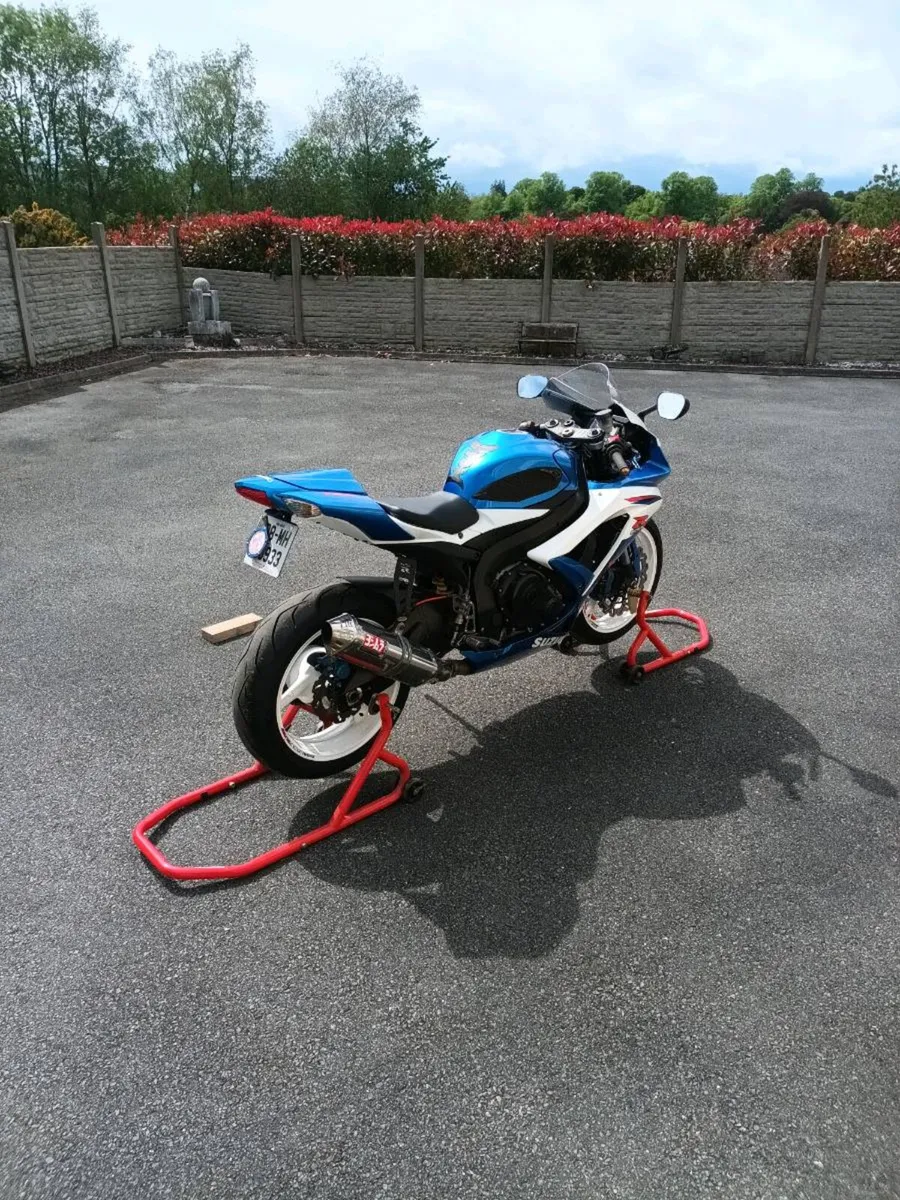 Suzuki gsxr 750 k8 - Image 4