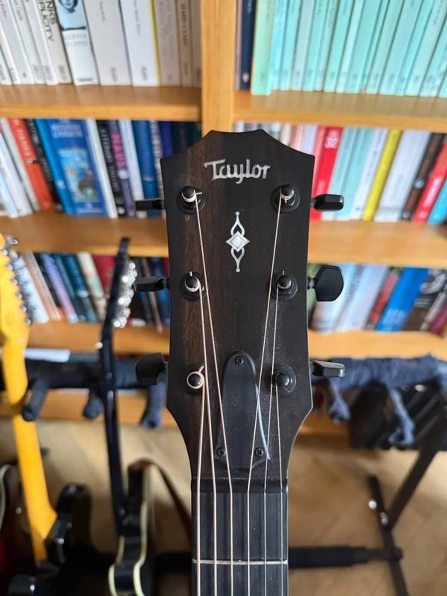 Taylor 322e All Mahogany - Image 3