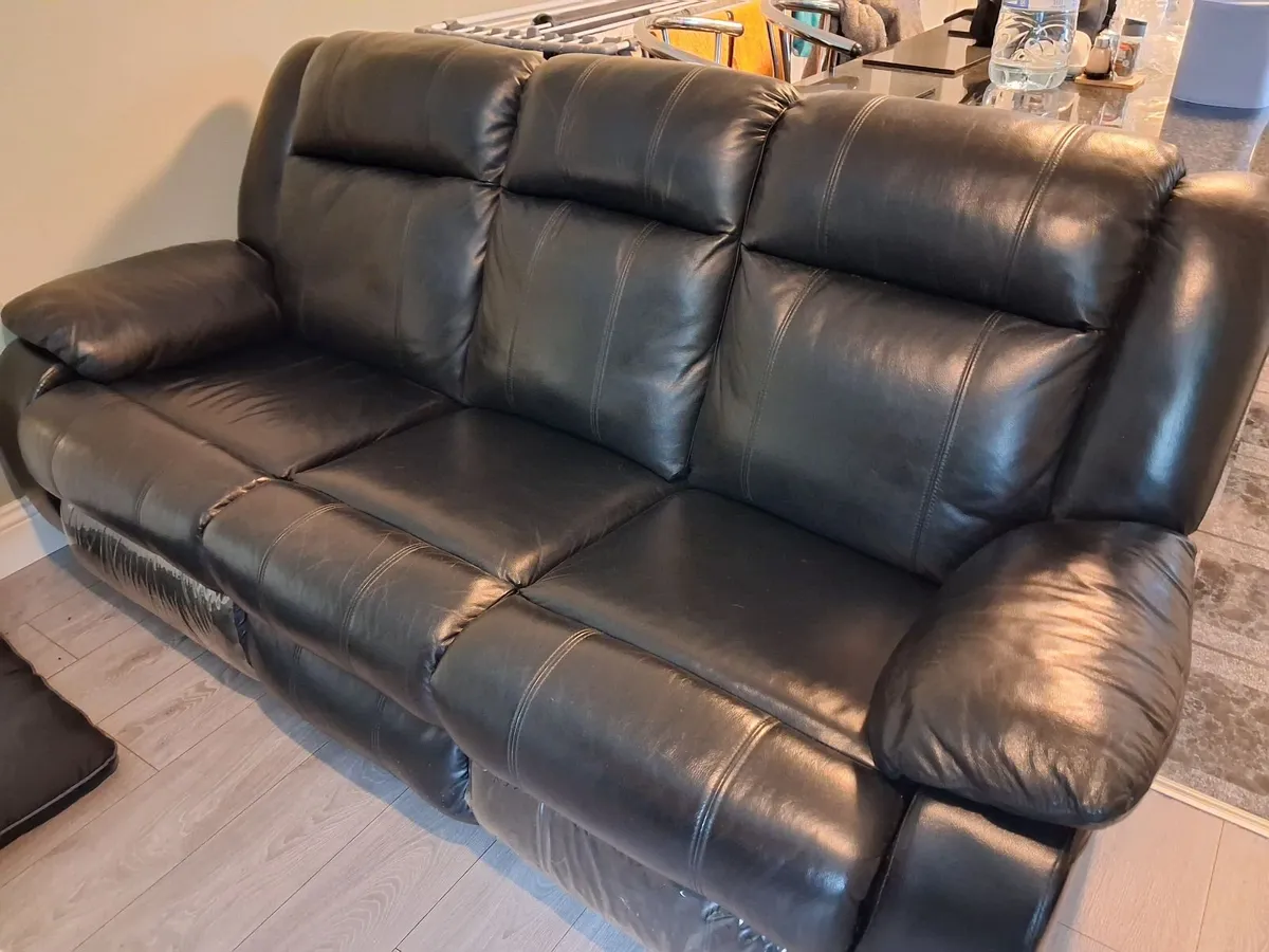 Recliner Sofa - Image 3