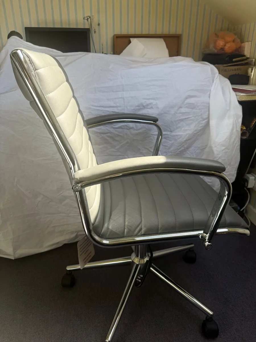Office chair Leather - Image 1