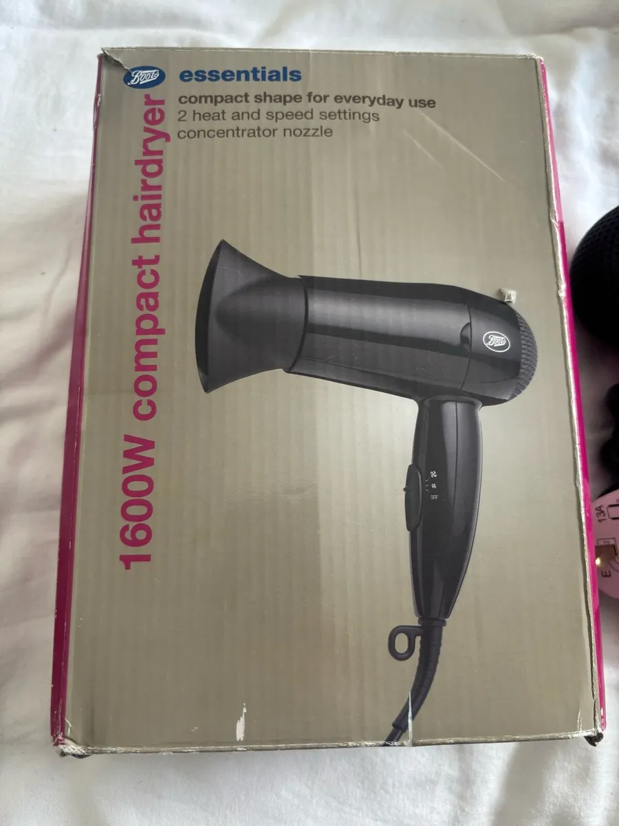 Hair dryer - Image 1