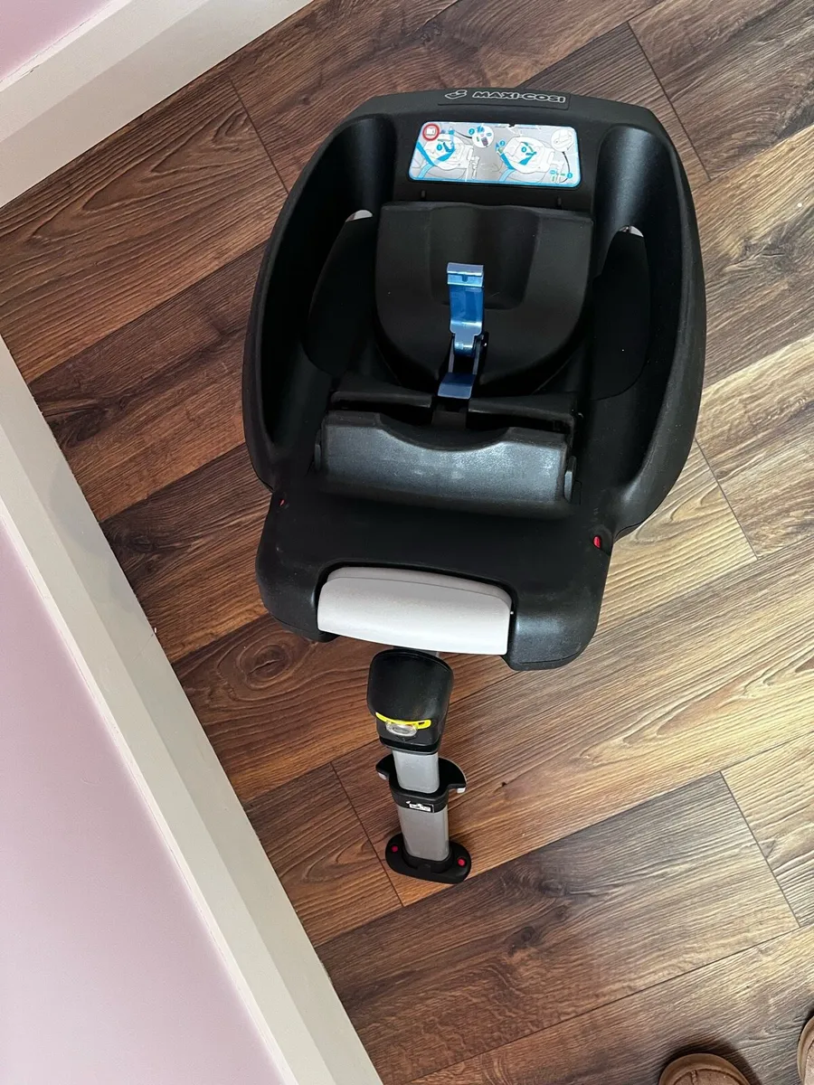 Maxicosi Cabriofix and Easyfix Isofix base - Image 4