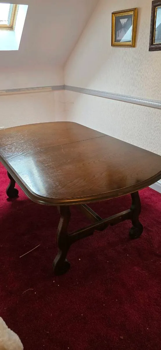 Dining table and chairs - Image 1