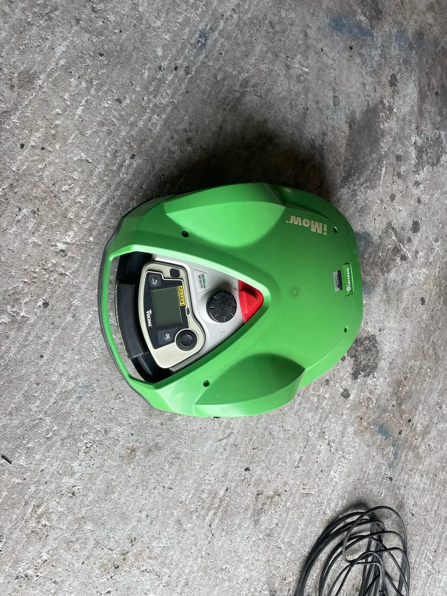 Robotic lawnmower - Image 1