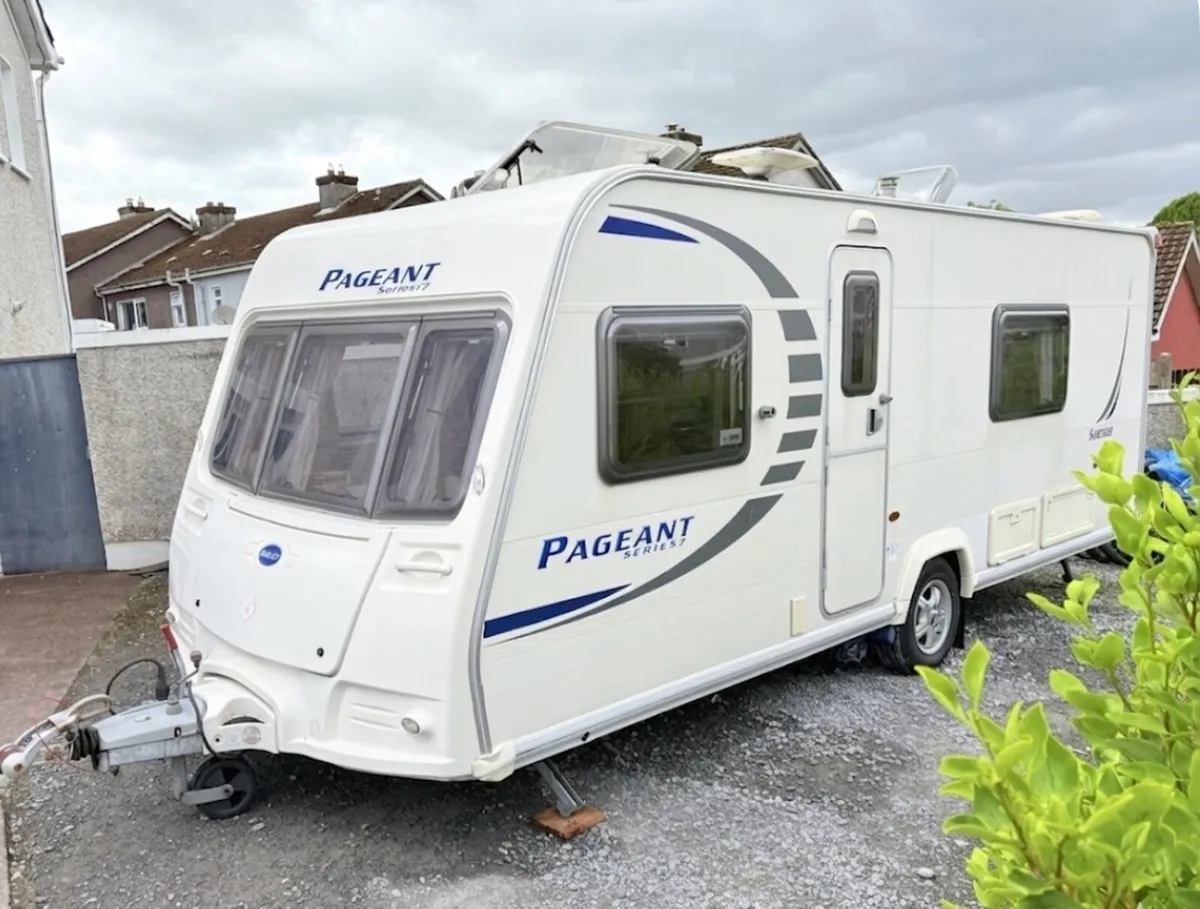 2009 Bailey Pageant series 7 fixed bed room - Image 2
