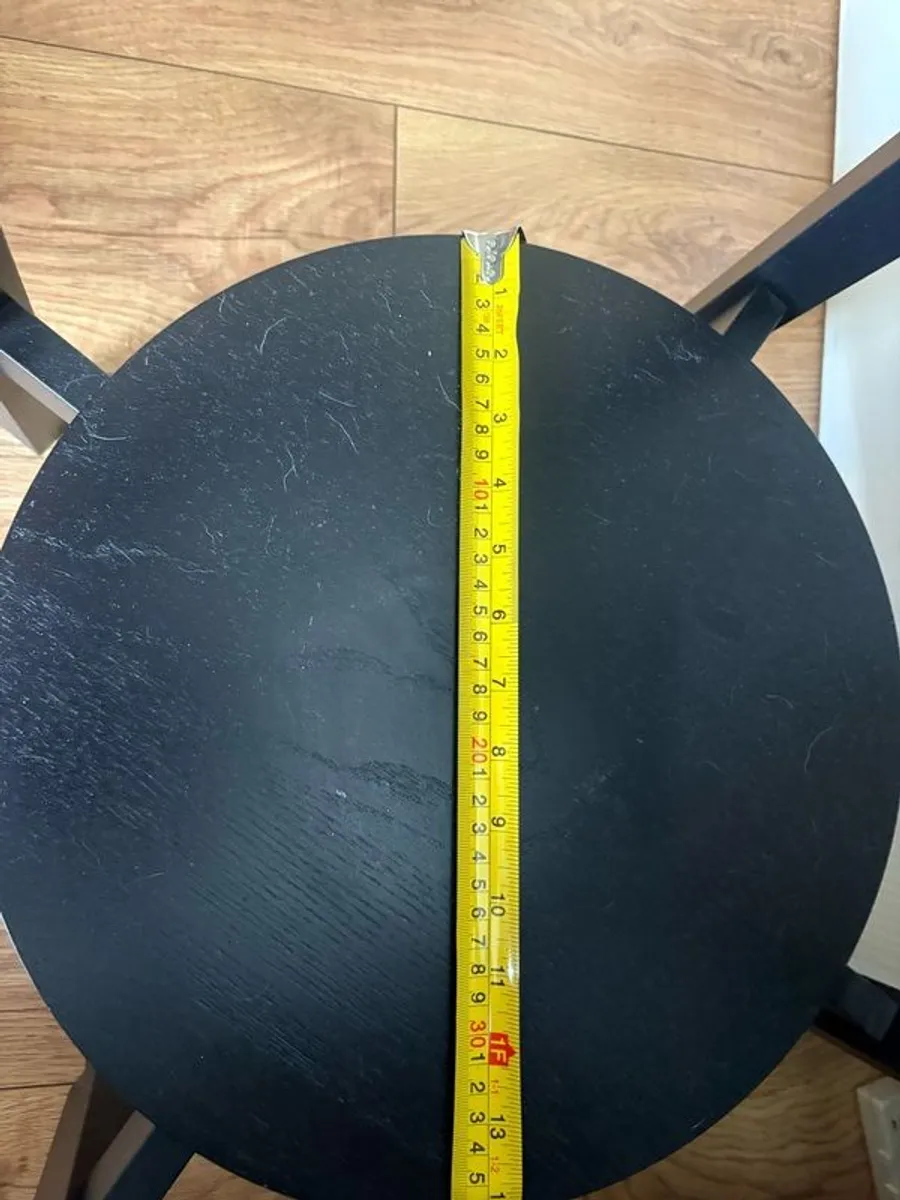 Black side table - Image 3