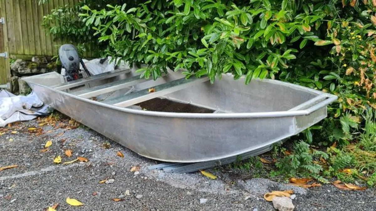 Aluminium 13ft boat - Image 2