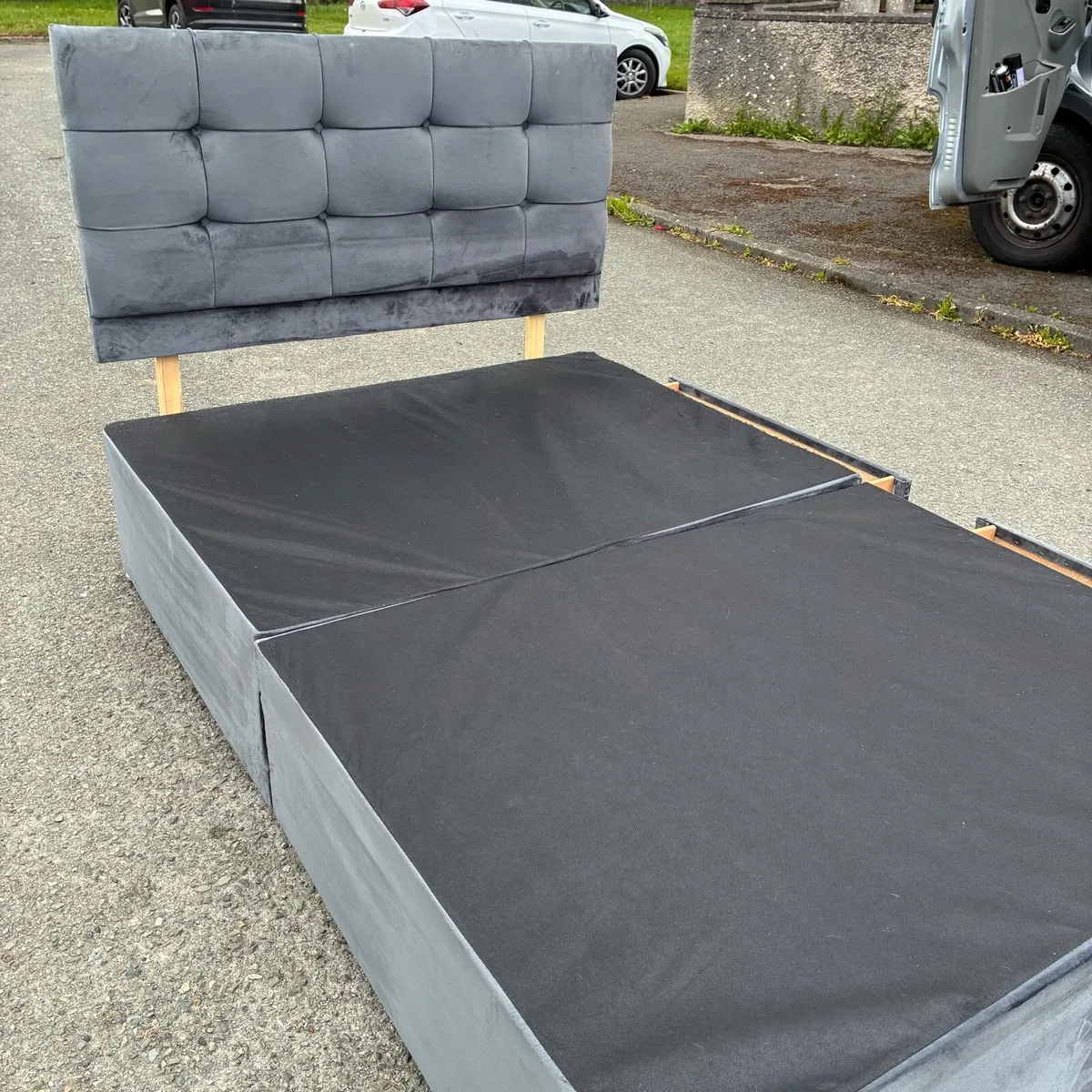 4ft Small Double Grey Velvet Bed with Drawers - Image 3