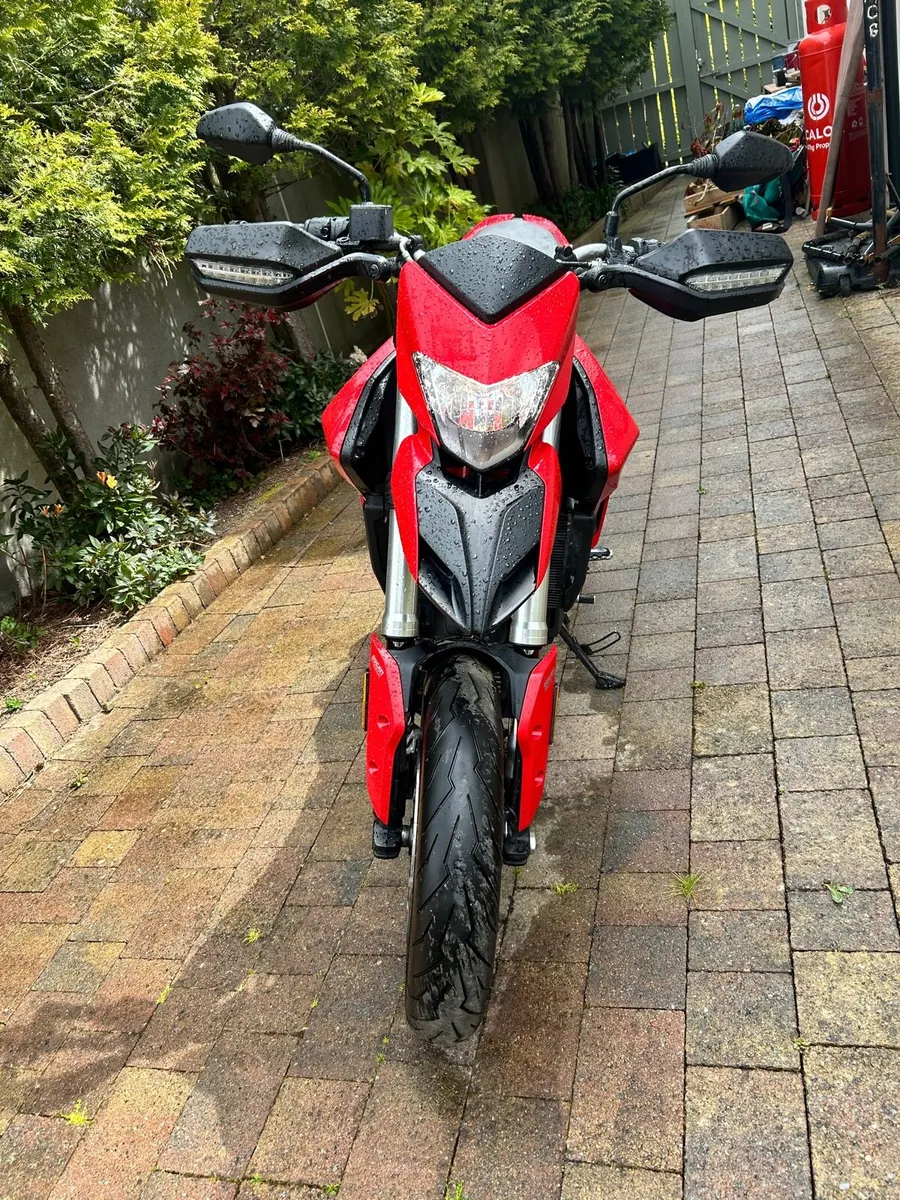 Ducati Hypermotard 937 - Image 2