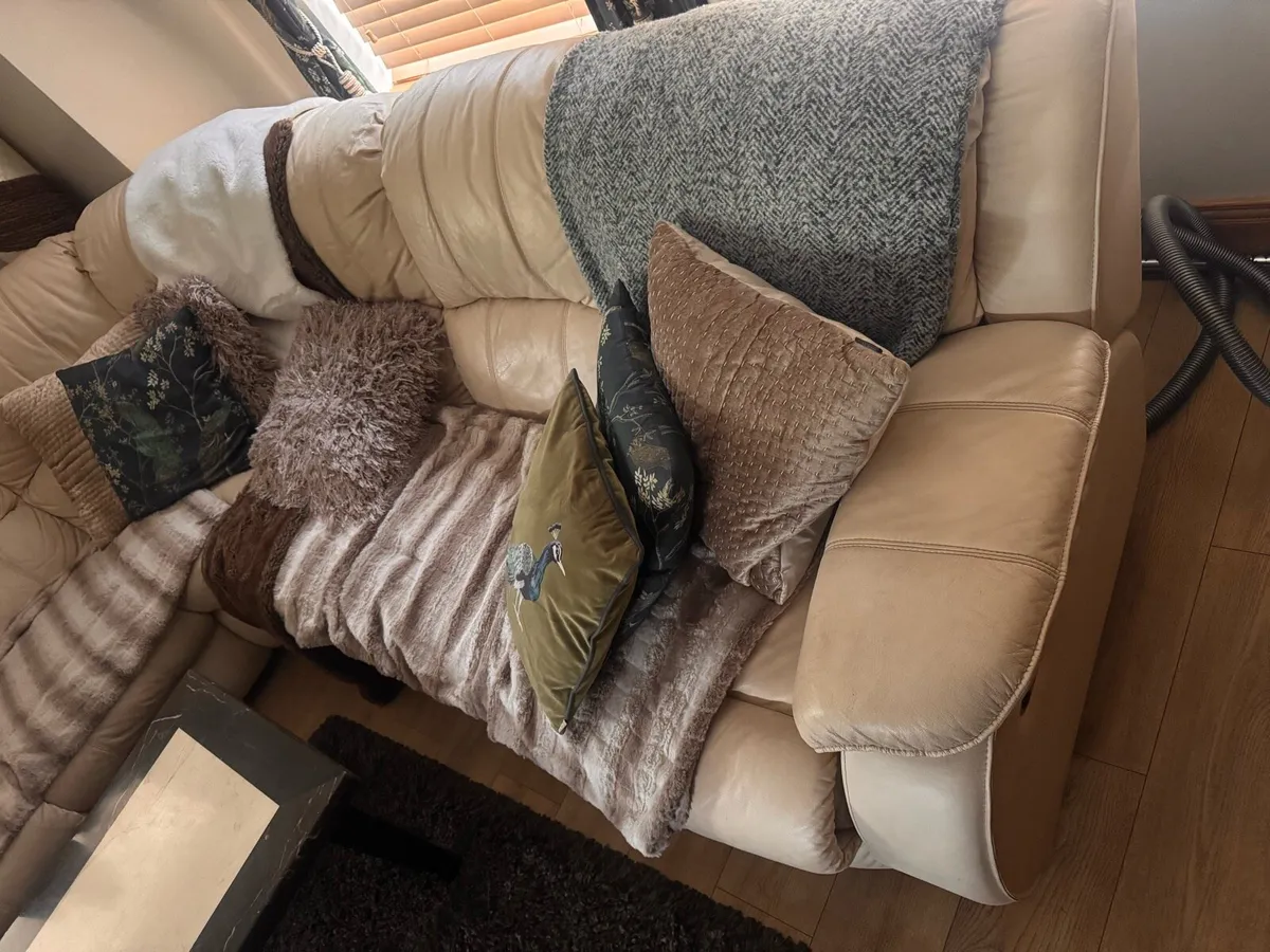 L shape couch - Image 3