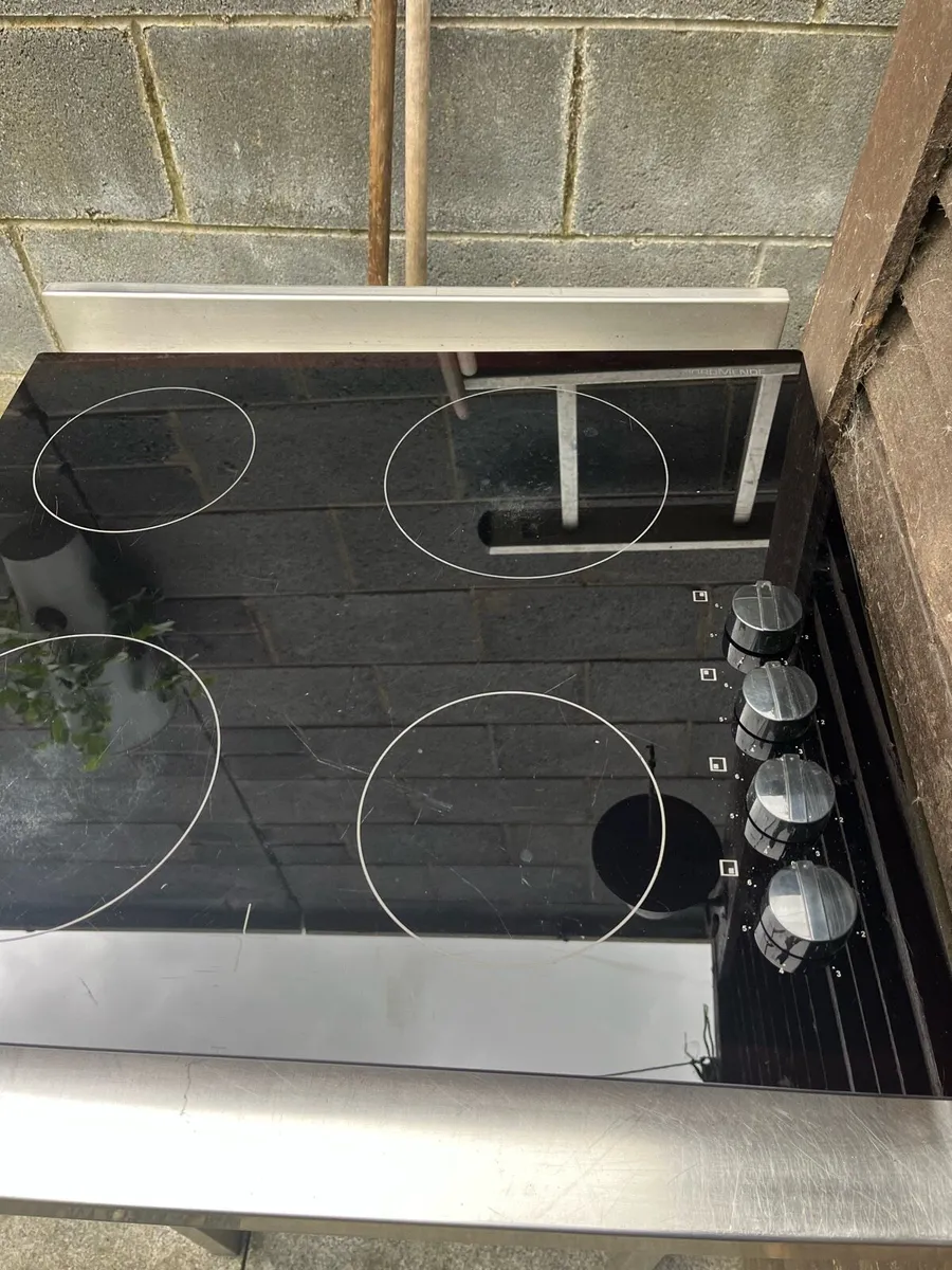 Electric hob - Image 3