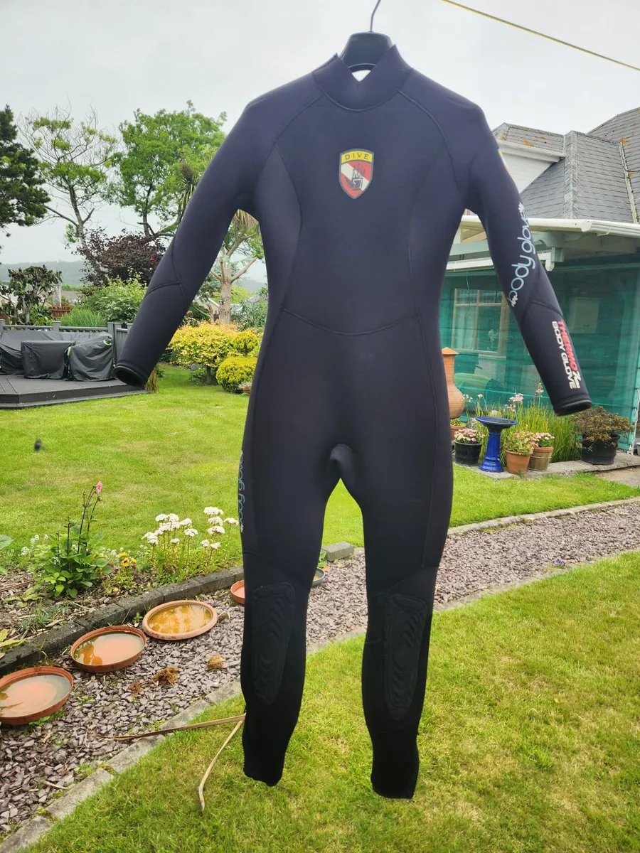 7mm Ladies diving Wet suit - Image 1