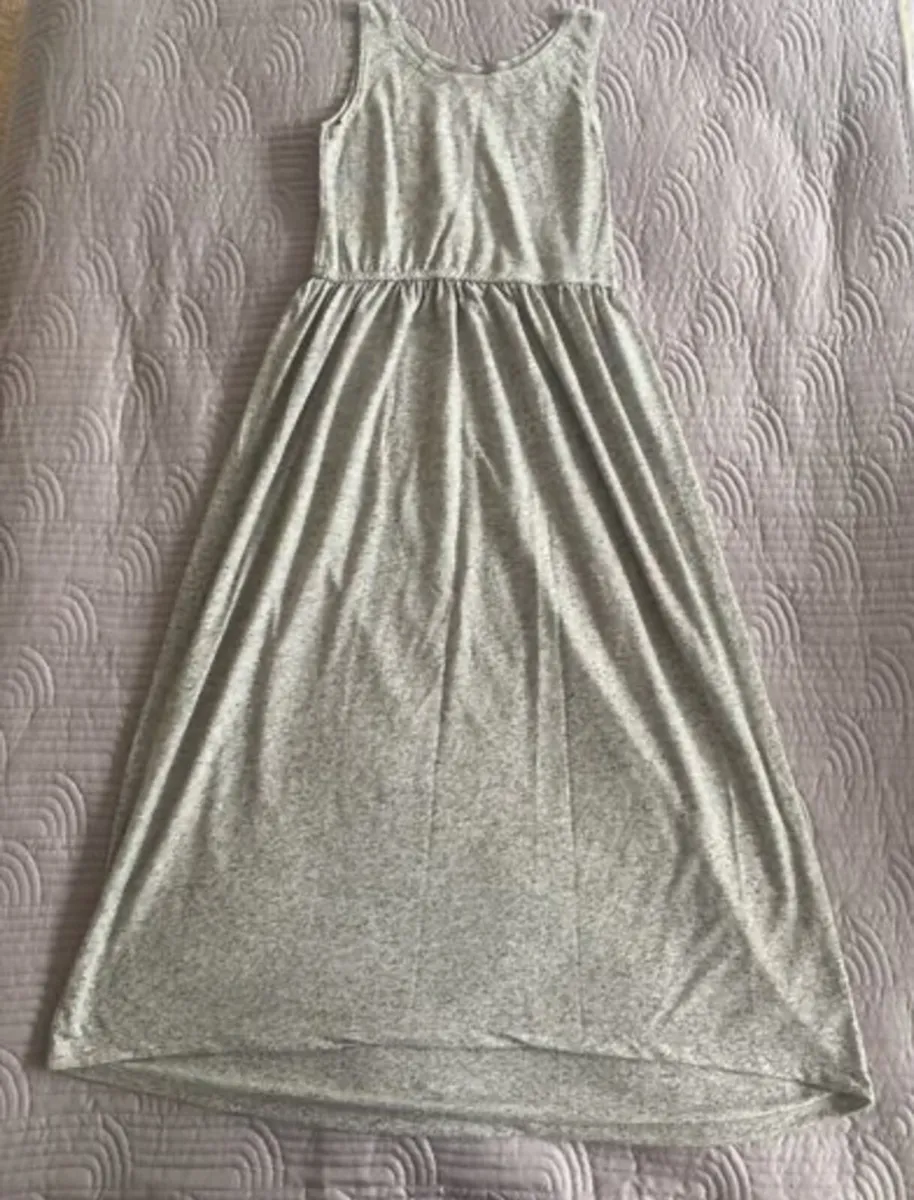 YD - Grey Dress - Age 10-11 years - Image 1