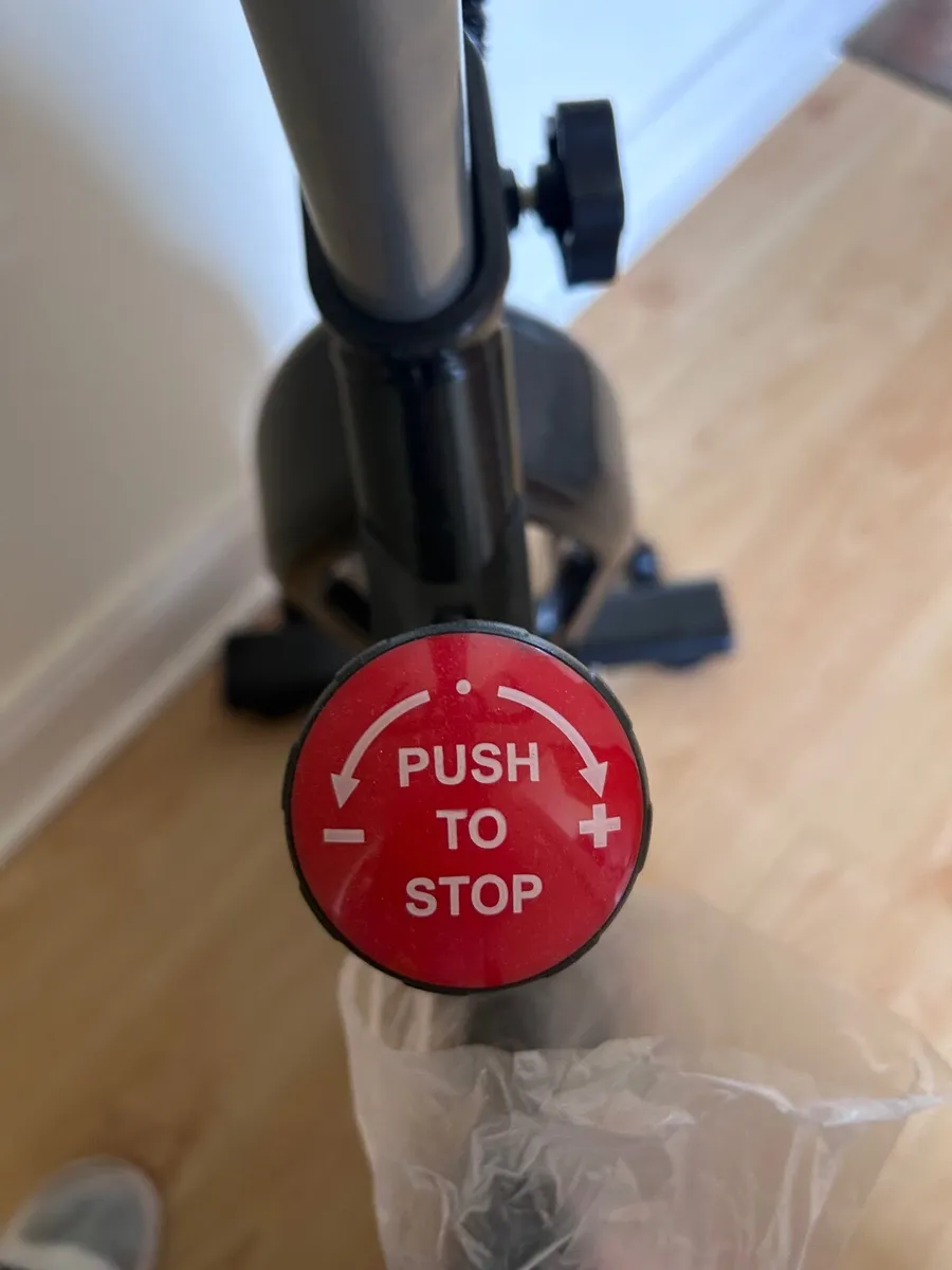Stationary bike - Image 3