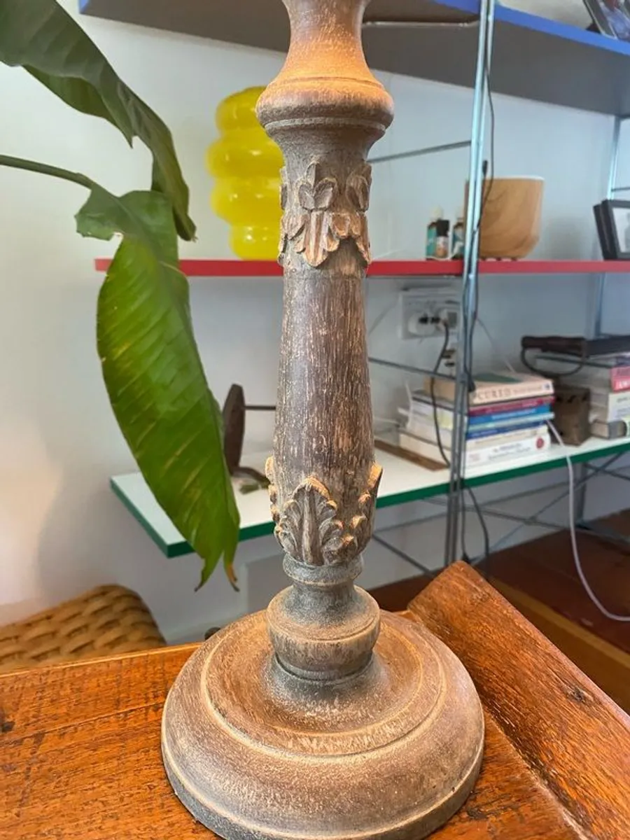 Vintage Style Wooden Table Lamp - Image 2