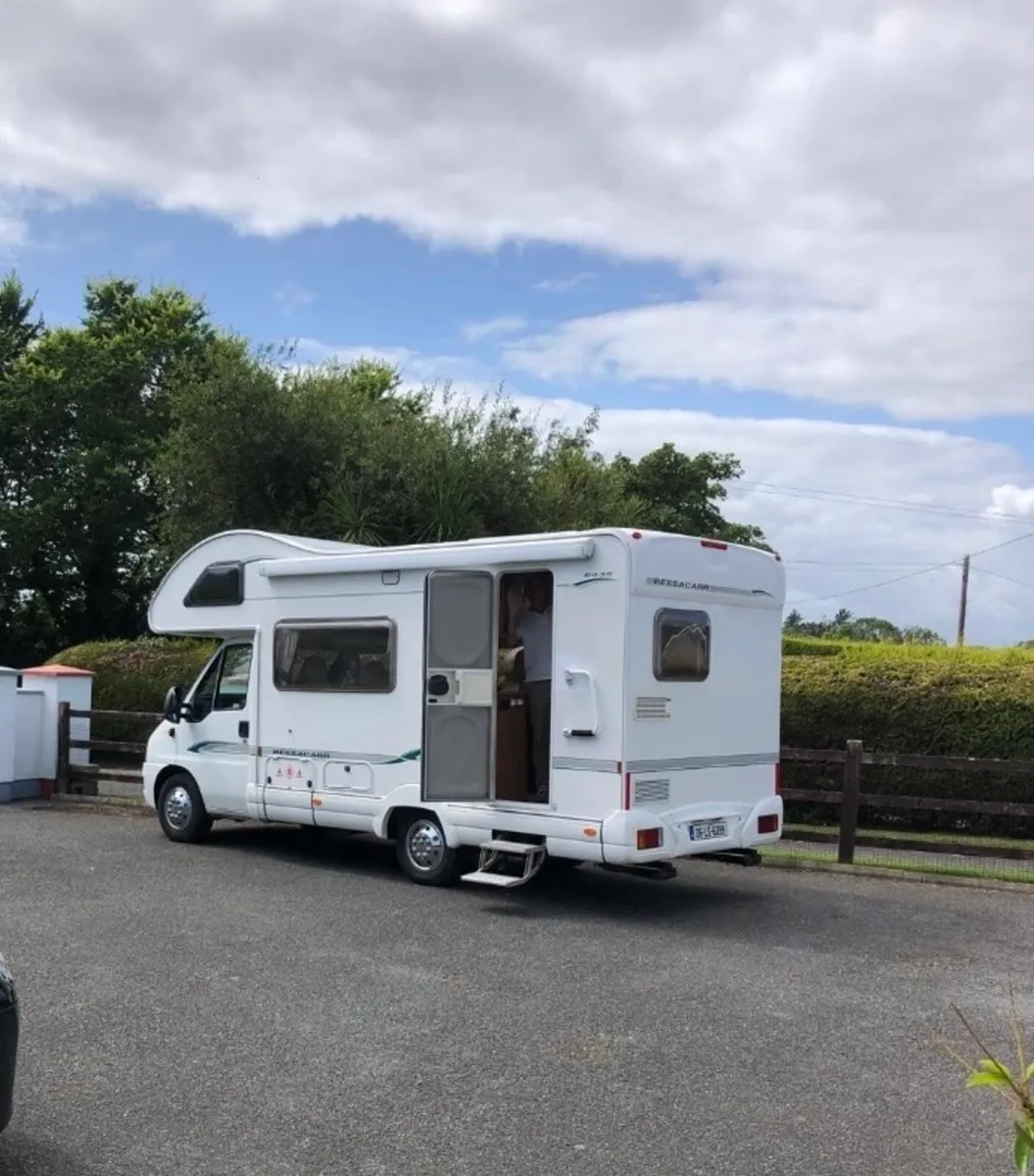 Campervan in very clean condition. - Image 2