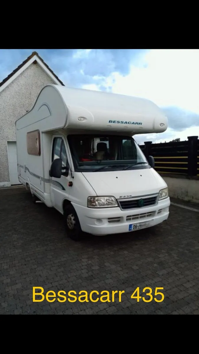 Campervan in very clean condition. - Image 1