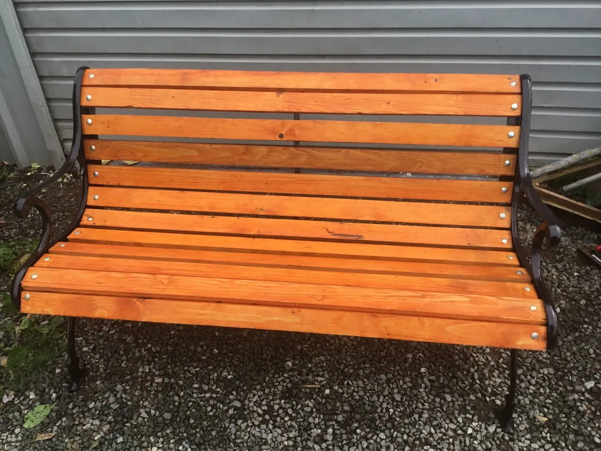 Garden seat - Image 1