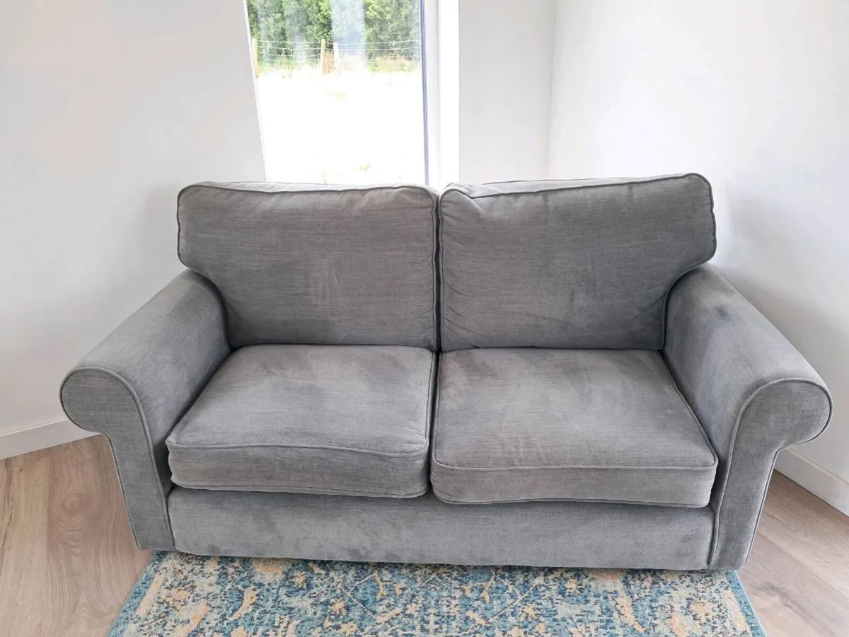 Couch - Image 2