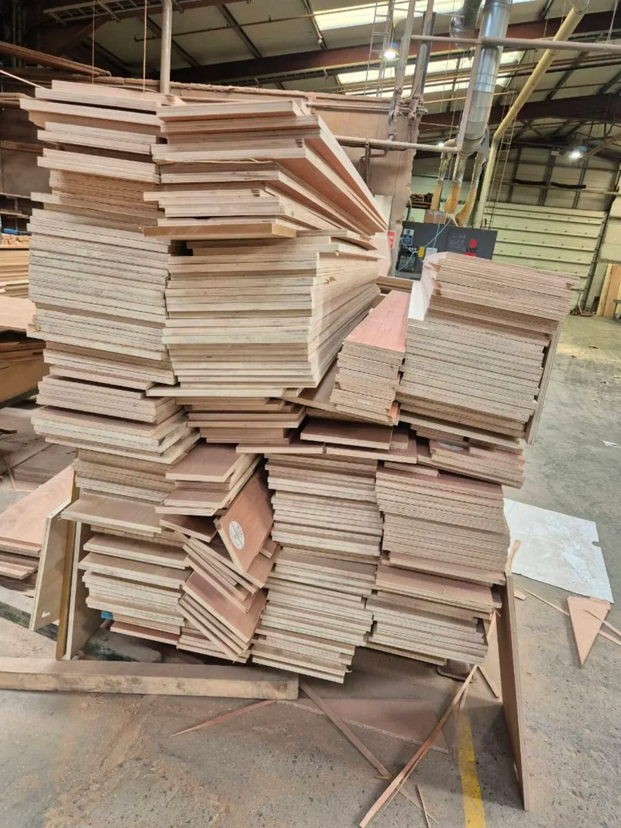 Plywood ideal for flooring attic - Image 3