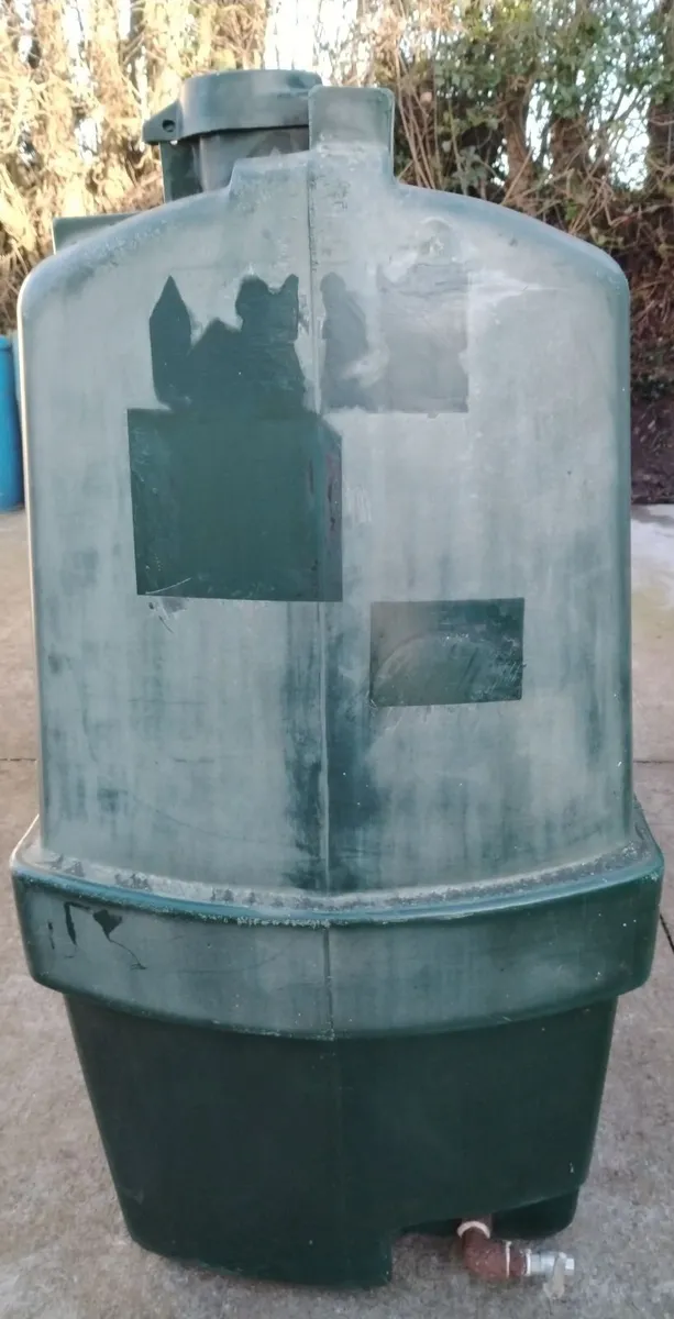 Oil tank - Image 2