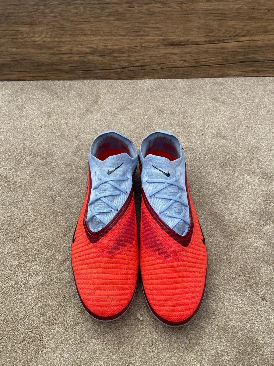 Nike Blue And Red Soccer Boot Size 13 - Image 3