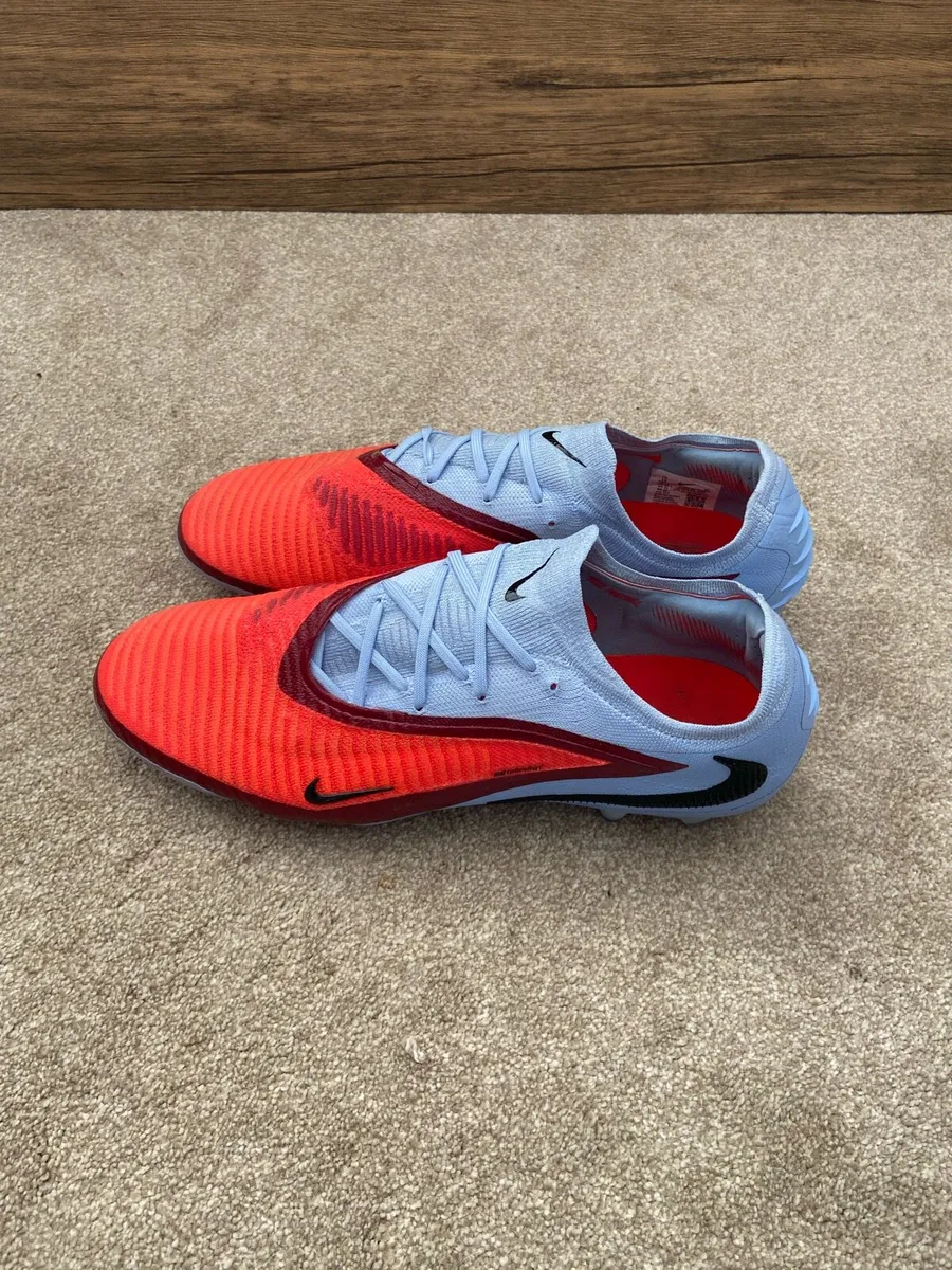 Nike Blue And Red Soccer Boot Size 13 - Image 4