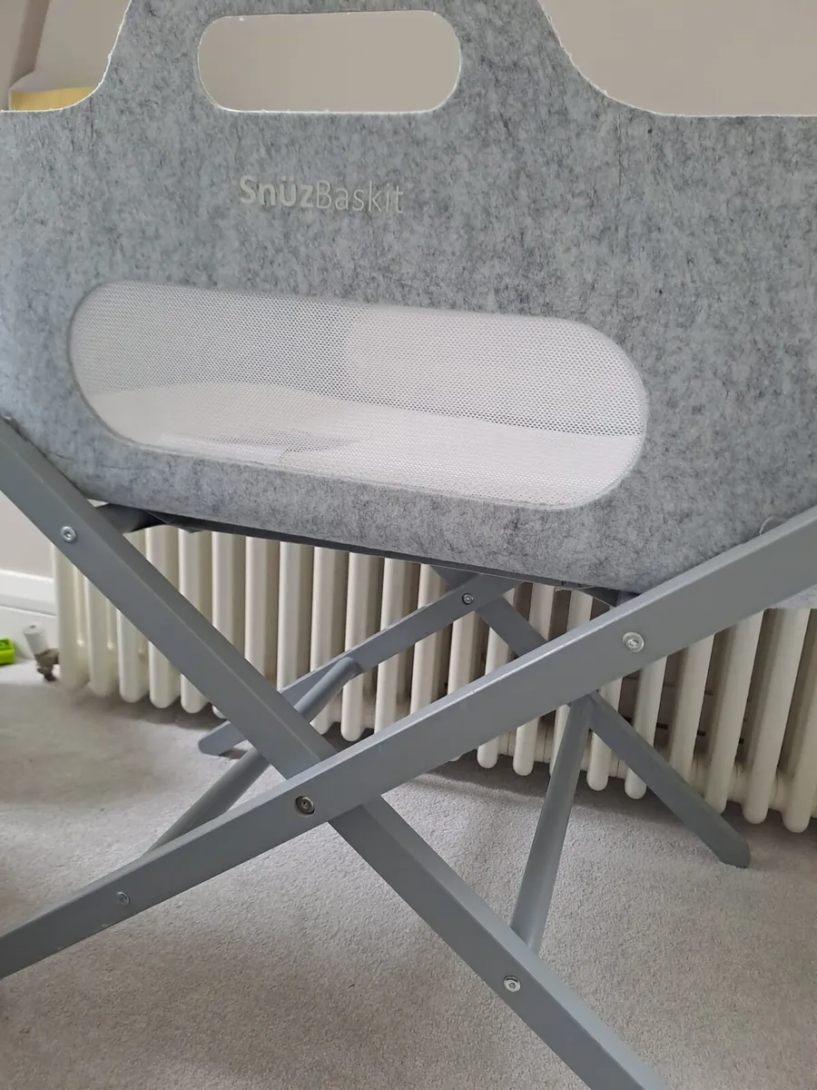 SnuzBaskit Moses Basket & Stand - Image 2