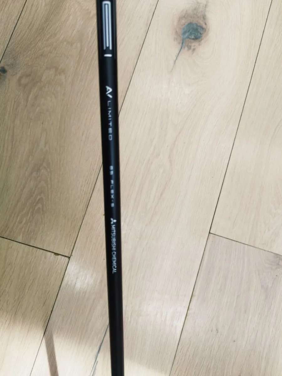 Qi10 Taylor Made Golf Driver - Image 2