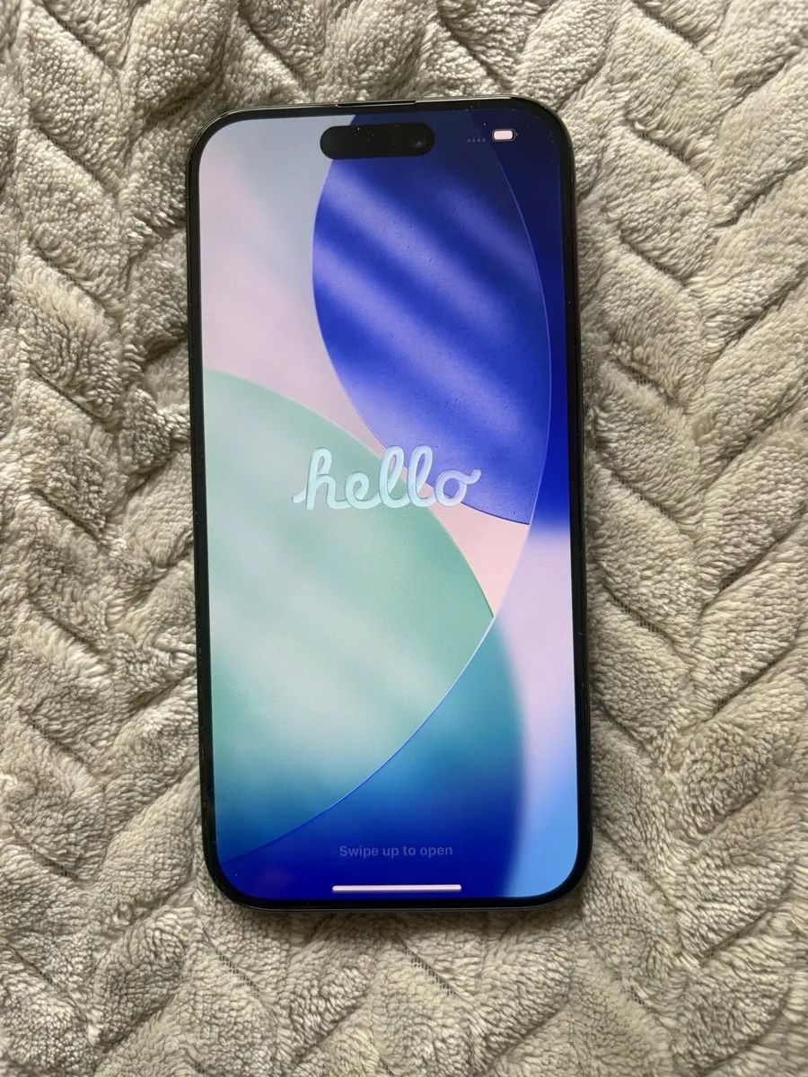 iPhone 15 pro 128gb - Image 1