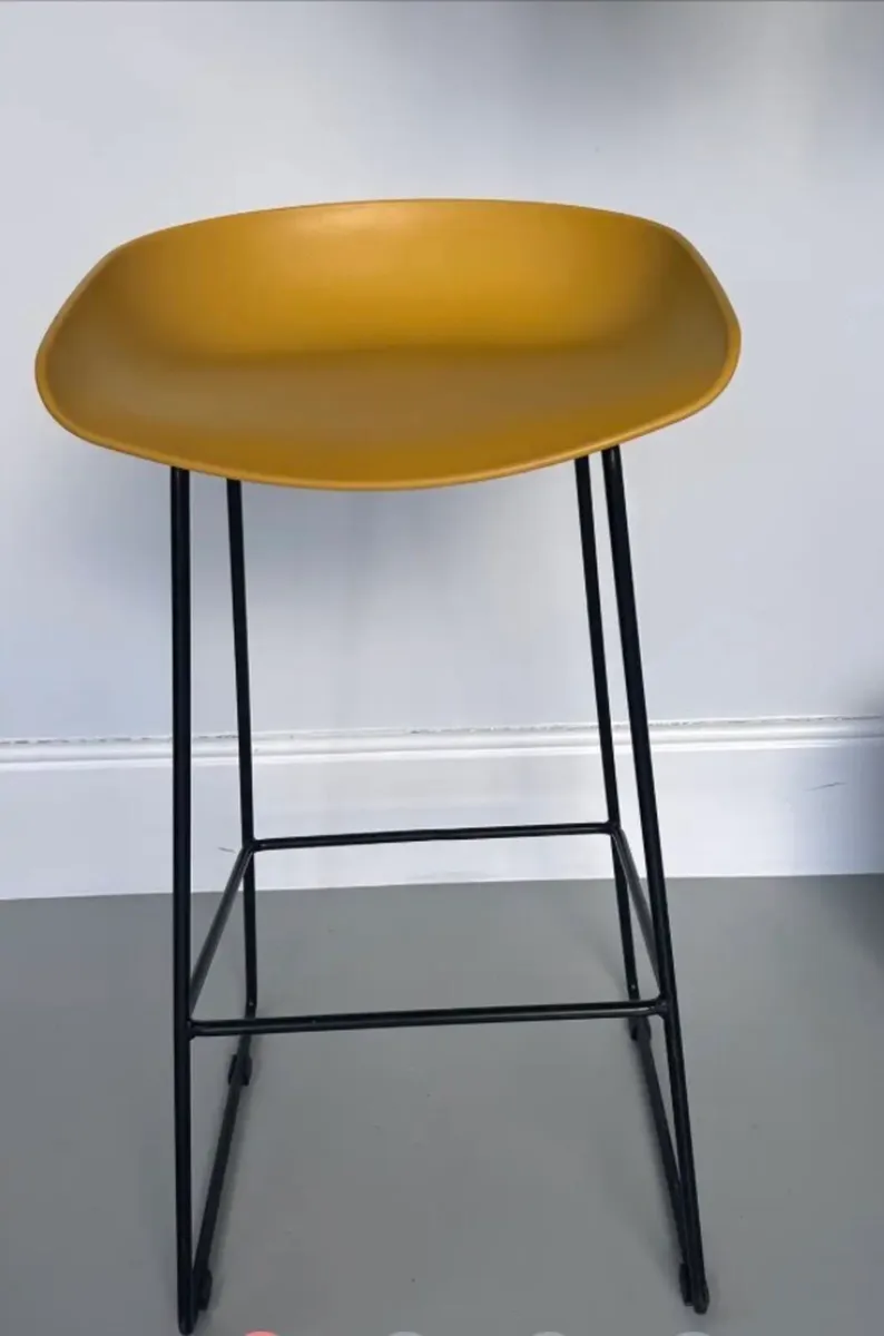 6 industrial style bar stools - Image 1