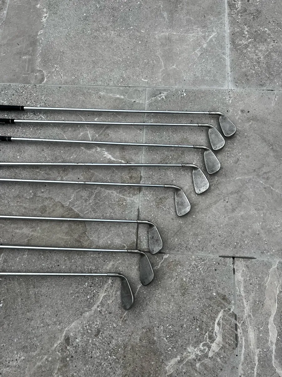 Golf irons - Image 1