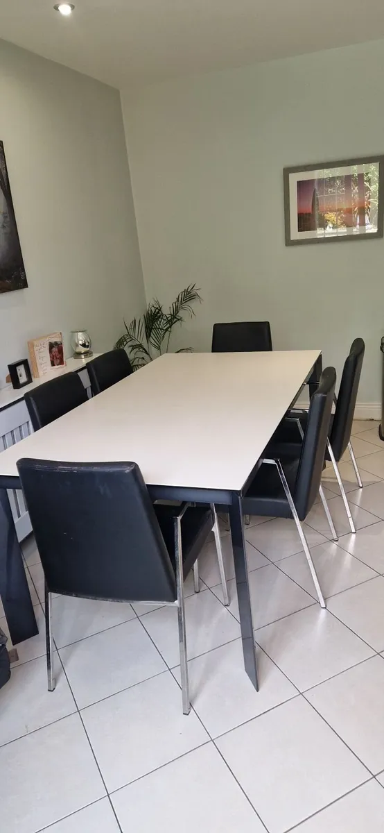 Extendable Table & Chairs - Image 1
