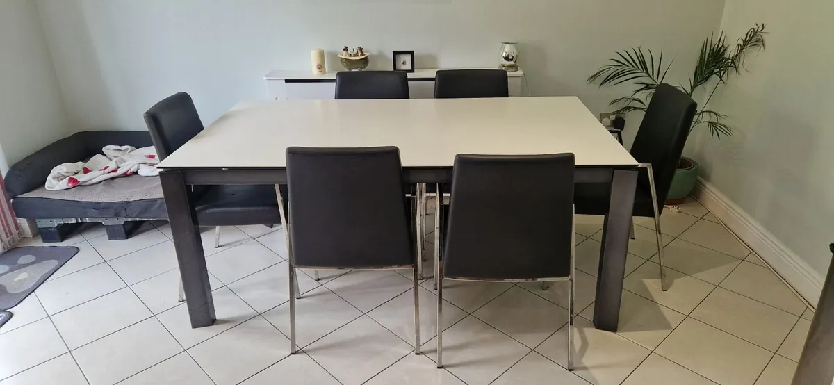 Extendable Table & Chairs - Image 4