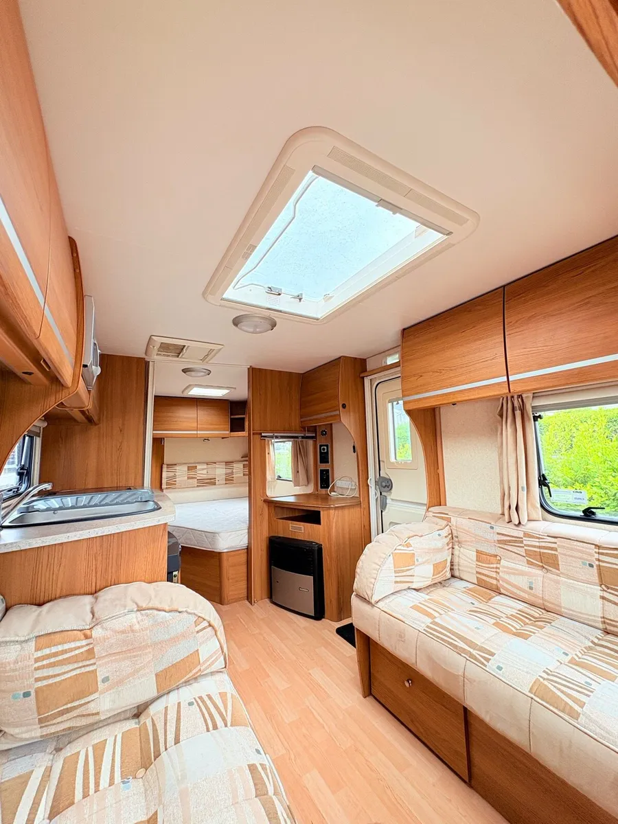 2009 Bailey Pageant series 7 fixed bed room - Image 4