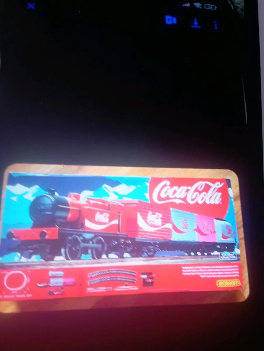 HORNBY COCA COLA SUMMERTIME 00 /HO GAUGE TRAIN SET - Image 2