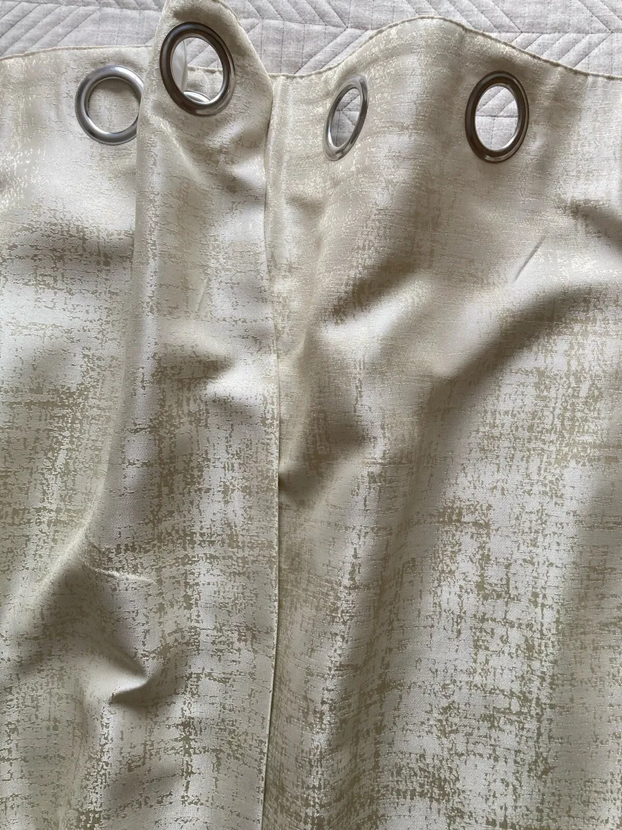 Curtains - Image 1