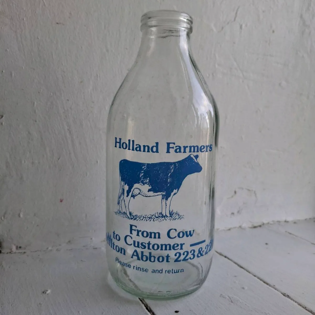 Dairy Farm Milk Bottles - Image 3