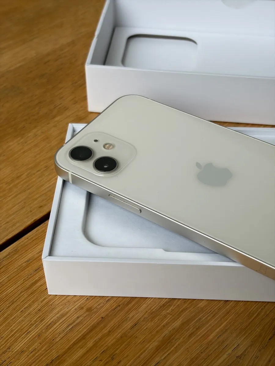 Apple iPhone 12, White, 128 GB (like new) - Image 4