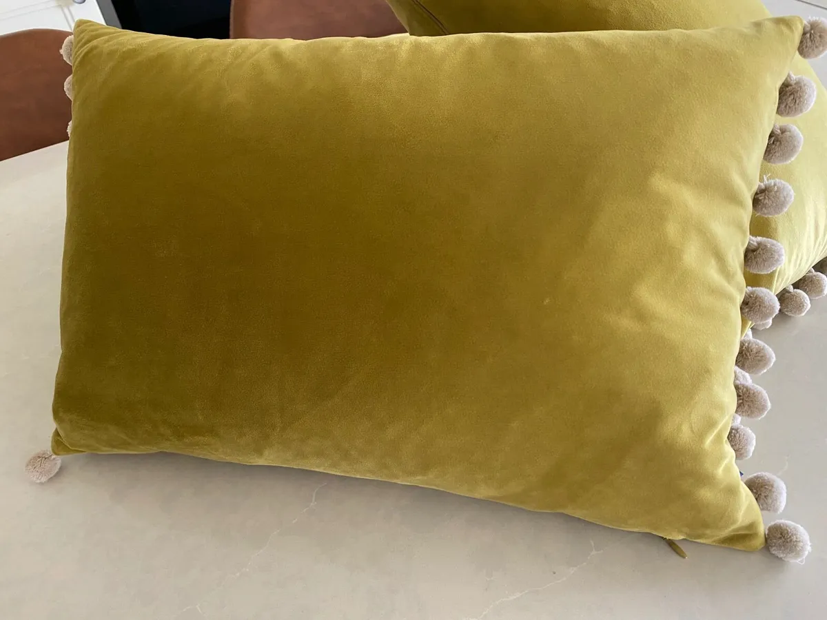 Cushions - Image 3