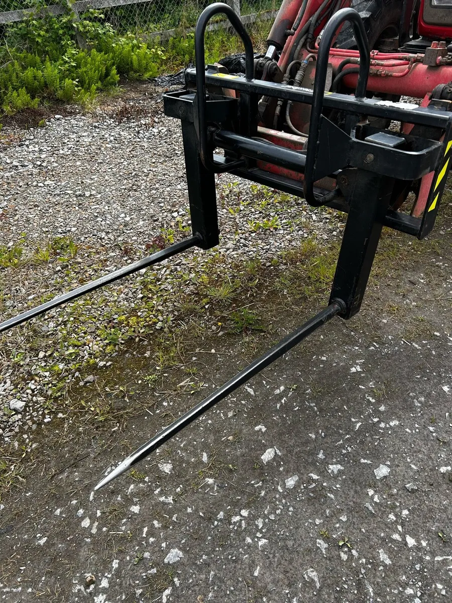 Quicke flexibal bale handler - Image 3