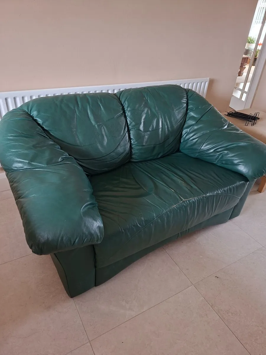 Couch - Image 2